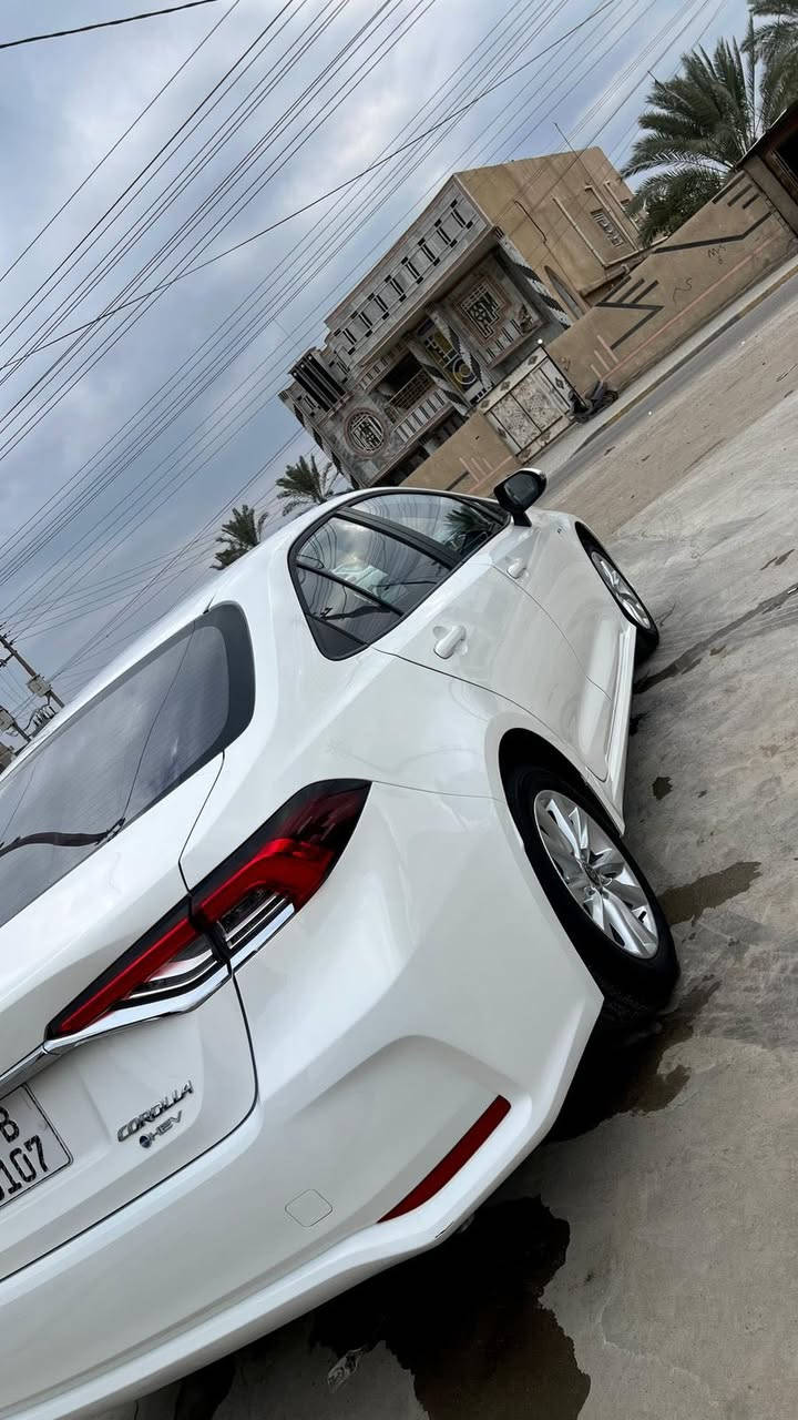 سلام عليكم للبيع كورلا هايبرد 2025 حرة فول مواصفات مكفولة كفالة عامة ماشية 5000
السعر168 وبيها مجال 
***********
