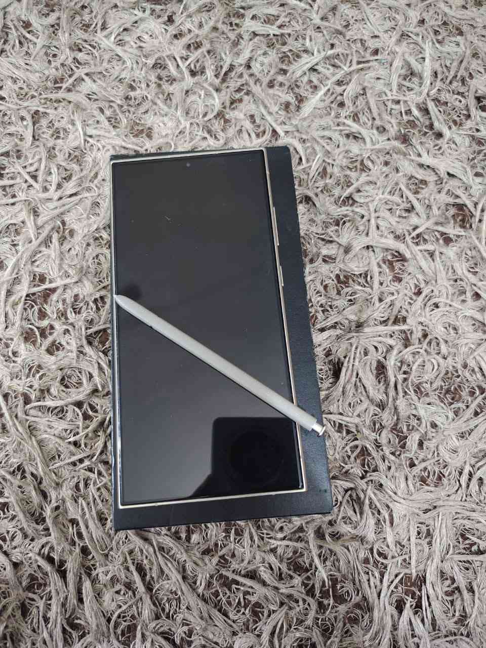 سللام عليكم
اس 24  الترء  البيع 
الجهاز  شرق وصط  دبل خط
ذاكره 256 نضافه 98% كامل ملحقات 
و ياه  شاحن سومسونك  الصلي  45W
السعر  (925 الف) تصل وتساب اوخط او دخل خاص
                   ( *********** )
