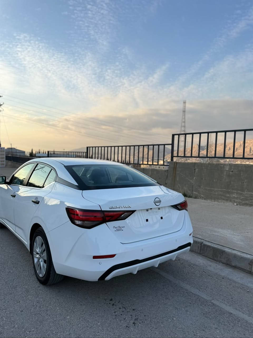 نيسان سينترا 2024مواصفات Sللبيع السعر 130 ورقة او مجال بيها نص بونيد او جاملغ او نص باب بشرط بدون دواخل  شرط تترقم شمالي للشراء اتصل *********** واتس اب دهوك, العراق
