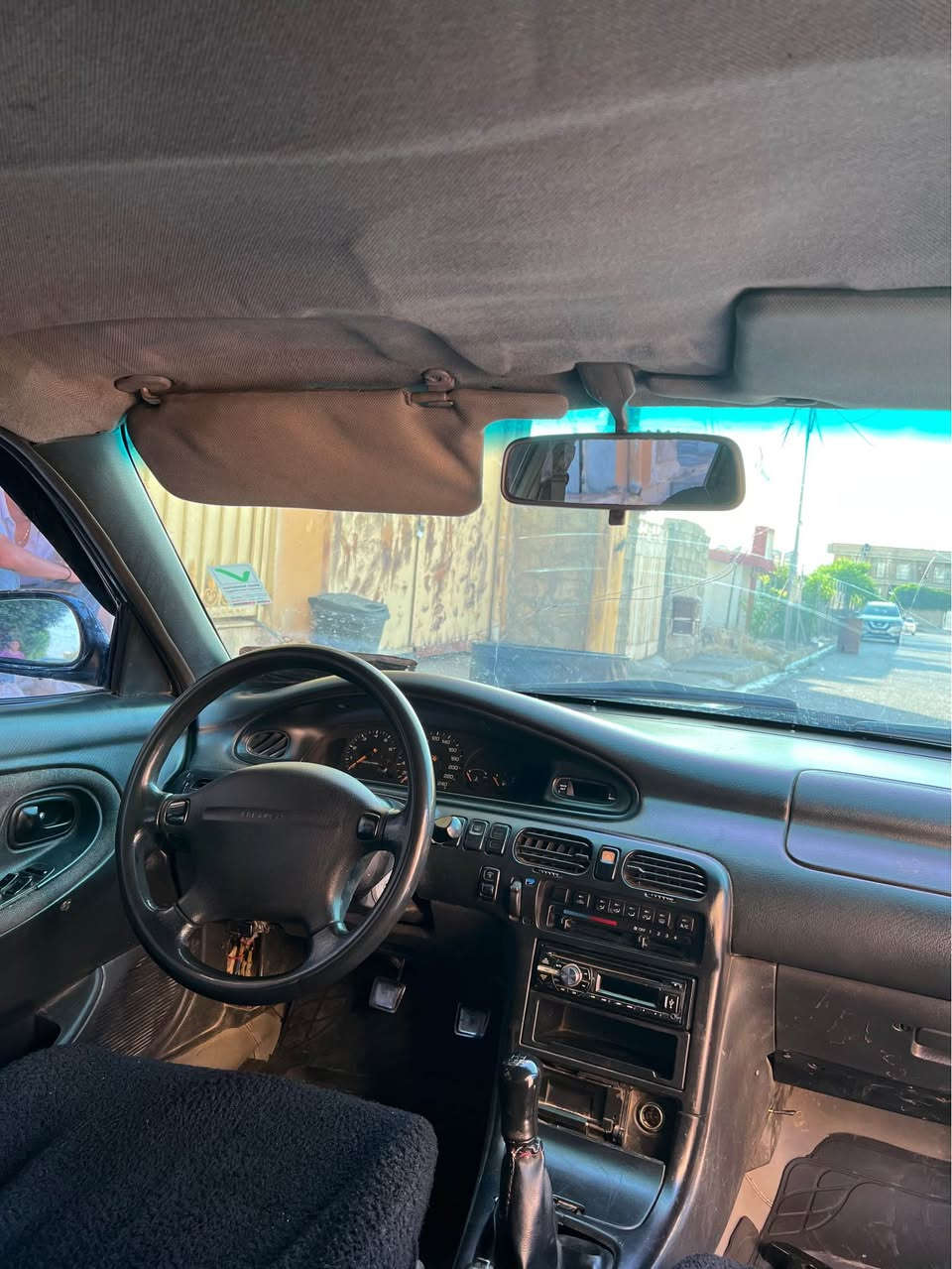 مازدة فاسؤليا مؤديل ١٩٩٢ سةيارةكة هةتا بلئي جوانو باك ماوةتةوة سةنةوي لةگةرة بةشةرتي ئةوةليات كئشةي مةدةنيو دزراي نةبئت موسو براوةشي بةشةرتة  بئشةوةي دةعمئكي خةفيفي هةية ناوةوةي زؤر خاوئنة سةعري ٣٣ معامةلةيةكي كةمي برايانة موشتةري تئل بكة واتسابو فايبةريان لةسةرة *********** *********** سوران, أربيل

