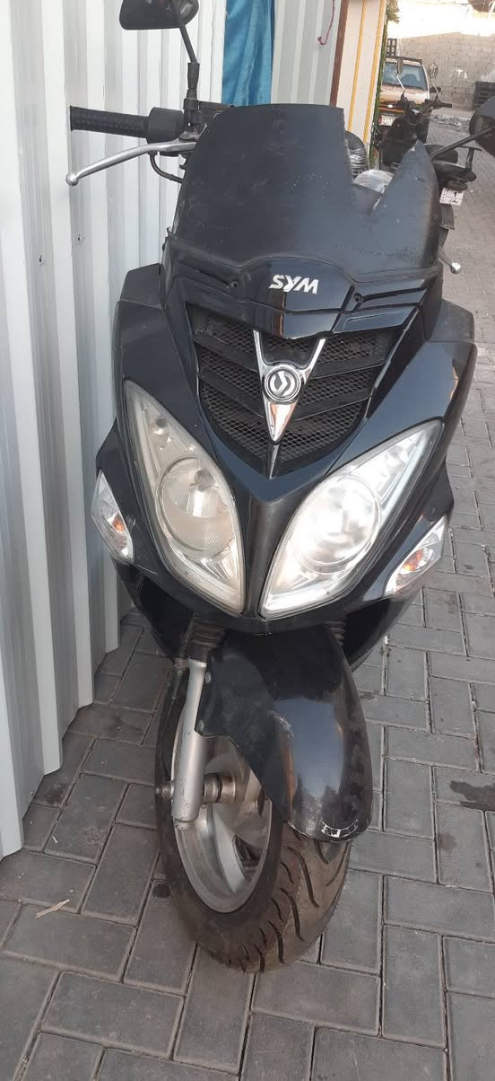 دراجه سيام 140 السعر 350 بغداد الرحمانيه جعفر دراجه شغاله طائرات جدد باتري الجديد اي نقص ما بيها كهربائياتك ولا شغاله*********** رقم الهاتف واتساب
