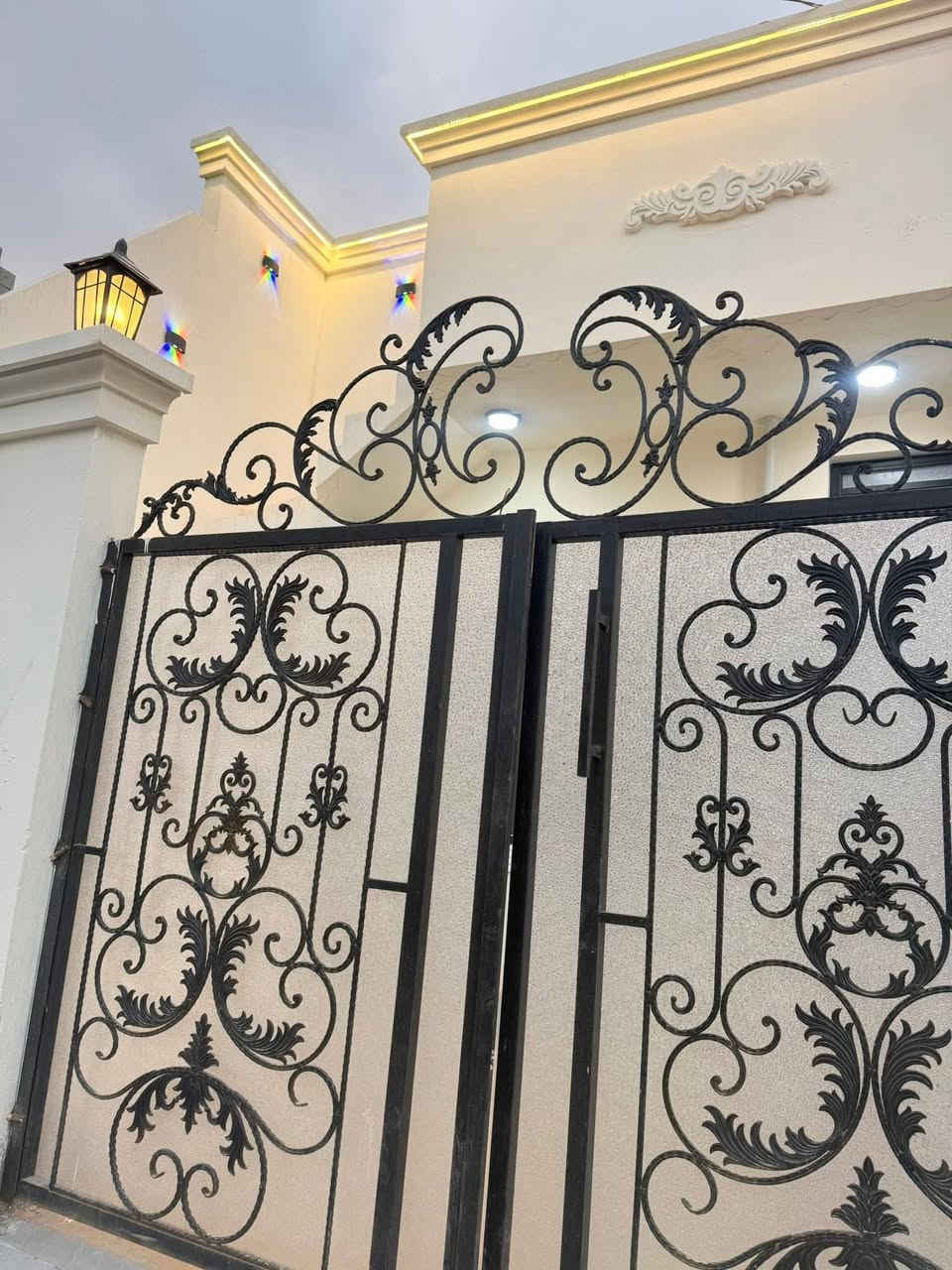 سلام عليكم بسعر مناسب يوجد بيوت للبيع 100متر مربع خدمات كامل كهرب مي تبليط نت عنوان فرع صيدلية الغدير ويوجد بيتين واحد بصف واحد 100متر طول خدمات كامله بيوت جديد صفر مامسكون فول سراميك سقف مغربي تبريد مركزي انار مخفية واجة فلين تركي ابواب تركي بيوت كلش حلوات عنوان كركوك حي بدر فرع مول حسين تواصل
*********** زين ***********
