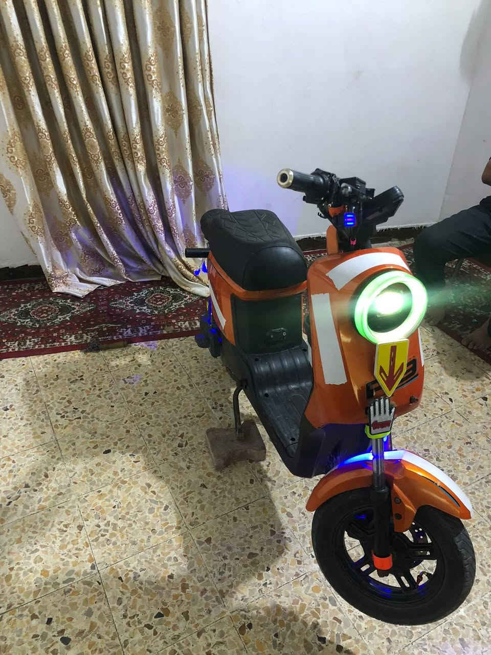 سلام عليكم دراجه ار 9
مديل2025
32انبير
شحن سريع 
نضافه فول 
بطريات سليمه شرط الفحص 
سعر400وبيه مجال 
***********
عنوان بصره حي الأصدقاء رابعه

