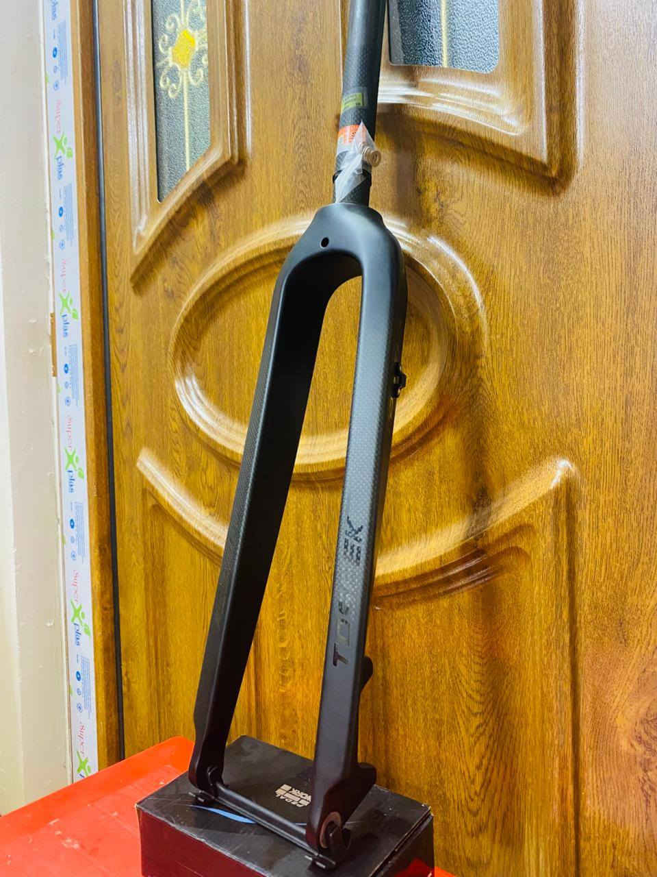 السلام عليكم غراض ماركات مال دراجات هوائية 
جديد غير مستخدم 🚴

ماشا كاربون فايبر ماركة TOSEEK سعر 25 الف

بطيخات ماركة نوفتك عدد 36 سيم كمبليون سعر 20 الف 🚴

ركبة 7 الوان سعر استعراضية متوفر 9 قطع سعر 60 الف سعر المفرد سعر 10 الف 🚴

قرص بريك دسك 7 الوان ماركة سعر 10 الف🚴

دبل ماركة سعر 10 الف 🚴

بوري سرج بي دبل سعر 5 الف 🚴 

دشلي مال دراجة امامي 44 سن سعر قطعتين 10 الف 🚴

***********...... واتساب متوفر توصيل
