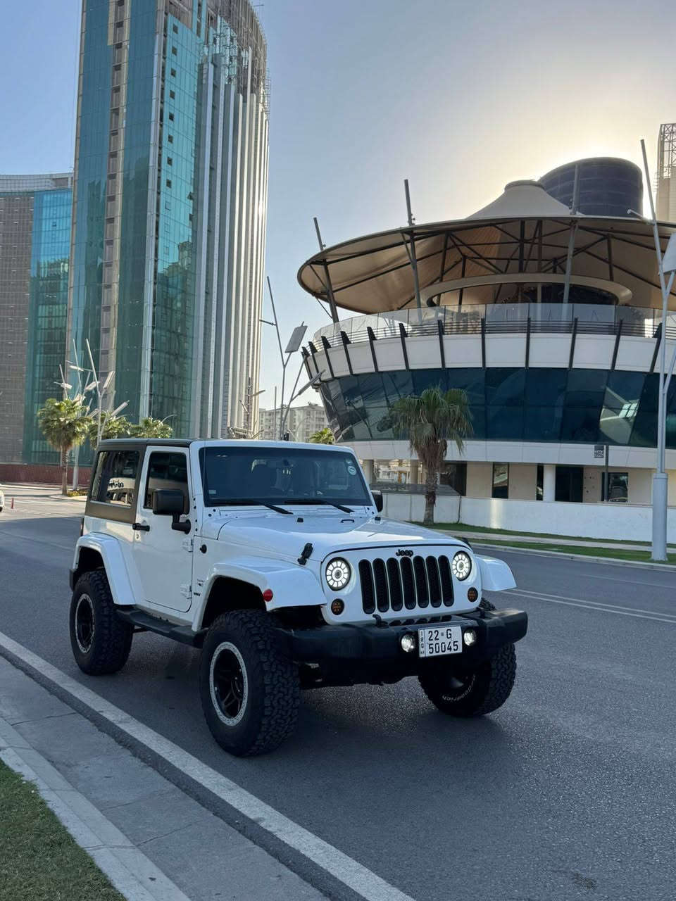 Jeep wrangler - Sahara
•رەنگلەر سەحارە سپی
مۆدێل :2017

•خەلیجی شەریکە هارلم سفری هەولێر
•کلین بێ سبوغ بێ لێدران بێ ئێرباگ
،لەسەر دەقی شەریکە ماوەتەوە

•3600شەش پستن (V6) مەکینە  نەکراوەتەوە / مەکینە مەرغوب

•گێر + مەکینە + ئەکسل+هاوزن+ تبرید +کارەباییات  هەمووی بە
شەرت

مواسفات :-
•گێرتۆماتیک
•دەبڵ ئەکسل4*4
•تعدیل سرعە سوکان ڤۆلیۆم
ABS کۆنترۆلی نشێوی و•
•جام کارەبای
•ئاوێنەکارەبای و هیتەر،
•کوشین هیتەر
•تسجیل قلاب بیلادی
(Bluetooth+USB+AUX)
•قفل مەرکەزی
•شاشە و کامیرە
•لایتی پێشەوەی لید
•حساسی تایە
•سەقف پلاستیک (ڤایبەر گلاس )
•سەیارەکە (٣.٥)ئینج بەرز کراوە
BF goodrich ٤تایەی و سپێر نوێ
•شووتەی سپۆرتی لۆ بەسترایە دەنگی زۆر خۆشە
•کامل جوانکاری بۆ کراوە

•زۆر کەم رۆیشتووە
٨٠٫٠٠٠ مایل رۆیشتووە
•هەززە + رەقەم + سەنەوی تا ٢٠٢٩ نوێیە ،بەناوی خۆمە

نرخ :-  177وەرەقە و  مجال أربيل, العراق


**إذا كنت صاحب هذا الإعلان وتريد حذفه لأي سبب، رجاءا أرسل رسالة إلى الدعم الفني**
