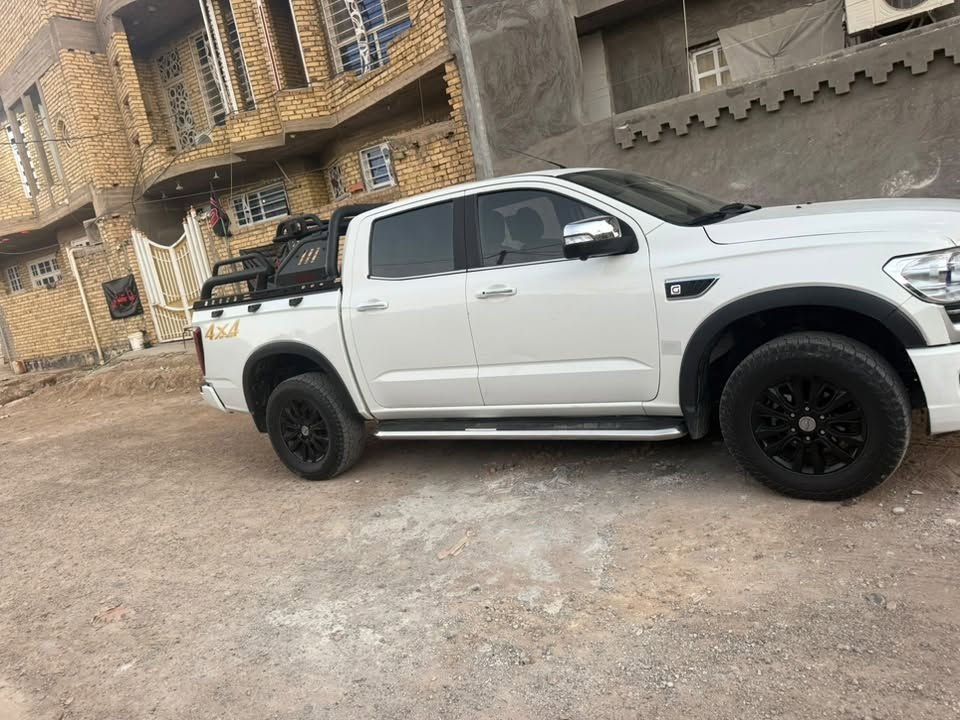 للبيع
بيكب تيرالورد كير اتوماتيك دبل 4×4 حجم  محرك ٢٥٠٠ تيربو اسوزو كاز دبل قمارة موديل ٢٠٢٢
رقم بغداد دولي

شرط التحويل
بها اربع كامرات و شاشة كبيرة تدفئة كراسي وكرسي السائق كهربائي جام كهربائي ضمان الشركة 
السيارة مكفولة من اي حادث  
السعر :140 
الاتصال
***********
