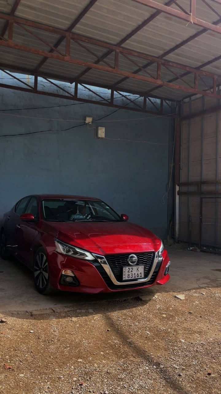 السلام عليكم
نيسان التيما        NISSAN ALTIMA  موديل 2022

موصفات   SL 
حساسات خلفيه 
شاشه وكامره خلفيه 
رادار امامي 
رادار جانبي
قياده ذاتيه
هناد بريك بصمه
اوتو هولد 
تشغيل عن بعد
دخول ذكي
صندوق بصمه
تحكمات ستيرن
مثبت سرعه 
تنبيه خروج عن المسار ⚠️
مقاعد جلد
كرسي السائق كهرباء ⚡️ 
ويل كب
لايت عدسه ز
بلاجوكترات
محرك 2.5
شاشه تدعم ابل كار بلي واندرويد اوتو 
تبريد قطعتين
تبريد شاشه منفصل عن الراكب 
ممشا السياره 4100الف 
كير محرك كله بلادي
رقم اربيل باسمي السياره
سعر السياره 178وبيه مجال

الاستفسار عل رقم ***********
