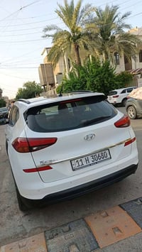 توسان  موديل ٢٠ محرك ٢٠٠٠ سياره فول مواصفات  مكفوله مابيها صبغ  رقم وه...