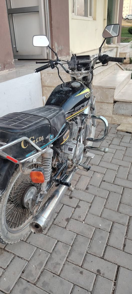 للبيع ب 450 الف وبي مجال 

ماكينة شرط  ،  موديل 2023   ،  ينرادله تبديل جنط خلفي وغسيل فقط  ،  للتواصل  ***********
