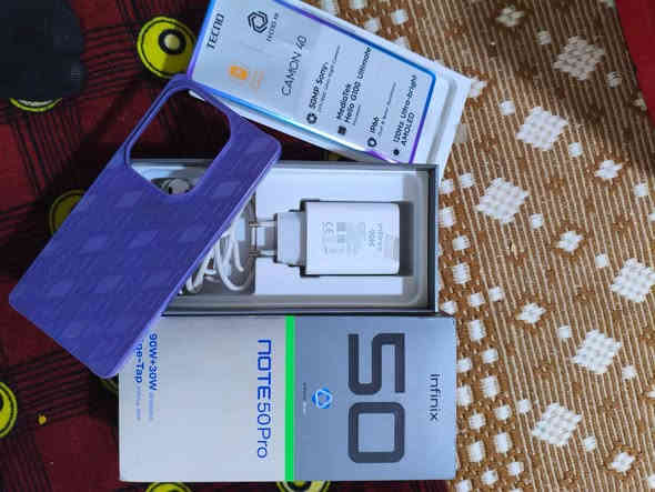 جهاز -نفنكس نوت 50برومجرد مفتوح من الكارتون جهاز بعده علا وضع شركه
ذاكره 256  رام 12+12     بوبجي 90 فريم

غراض جهاز كامله مكمله توصيل ماعندي

مكاني جلولاء سعر 245 رقمي ***********
