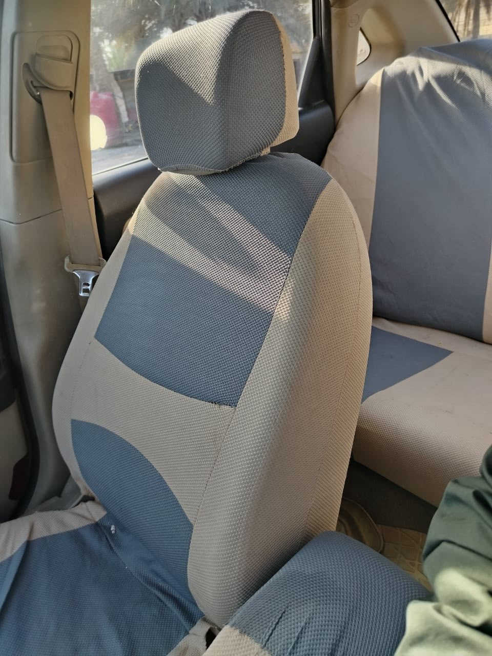 السلام عليكم للبيع
الانترة  موديل 
2007 
حادثها جاملغ وبنيد بدون دواخل
ولقمارة واكع عليها طابوكة
رقم كربلاء
السعر 65ورقة وبيها مجال بصيط 
مكاني كربلاء 
***********
