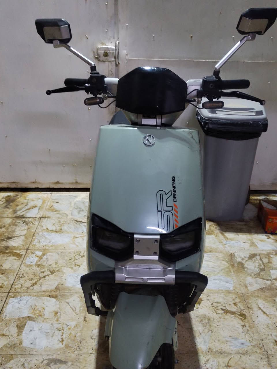 دراجه شحن للبيع نضافه كدام العين
نضام تشغيل عن بعد 
نضام بك 
ملف 2000
مكاني موصل 
رقم اسيا ***********
سعر 700 وبي مجال 
المو شراي لا يعلق او يتصل
