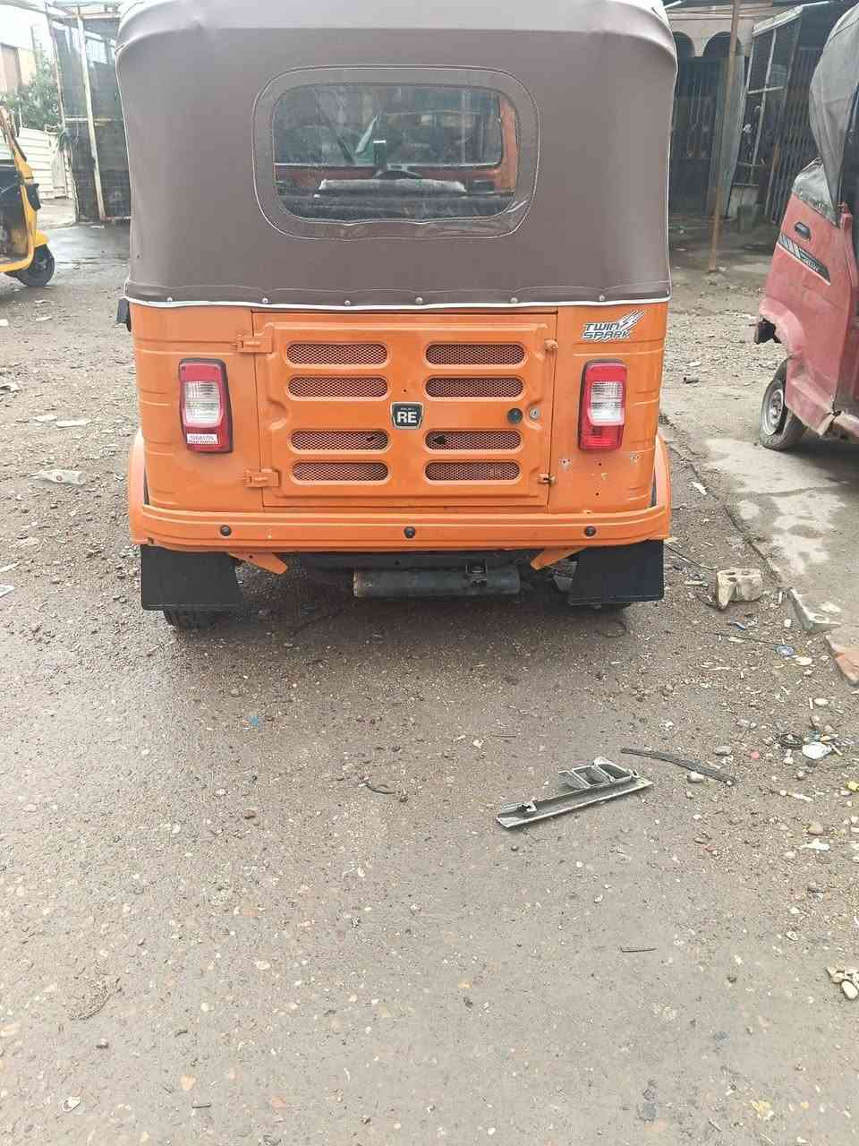 سلام عليكم موديل 20 صبغ عام جماليه محوله لونه بل سنويه تكتك اي نقص ما بيه تخم تاير كبات لايتات زنون سعر 6900 مكان بغداد البياع شرطه خامسه لاستفسار ***********
