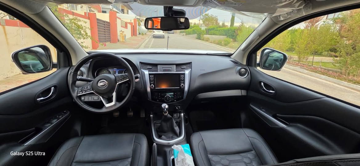 نيسان نفارا موديل 2023 فول 
فول موصفات كمرات دوار تحكم سترن 
كوشن جلد شاشة  دبل اكسل ماشي 
9000 كيلو  متر رقم سليمانية مكفولة من كل شي
محرك كير واير بشرط مامفتوح 
سيارة حيل نظيفة كلشي عل بلاد جديد 
سنوية هزة كلشي جديد مدفوع لـ
باسمي السنوية بشرط تحويل وغرامـة
سيارة مابيـها دينار مصرف كامل من كل نواحي
للاستفسار واتساب .***********
