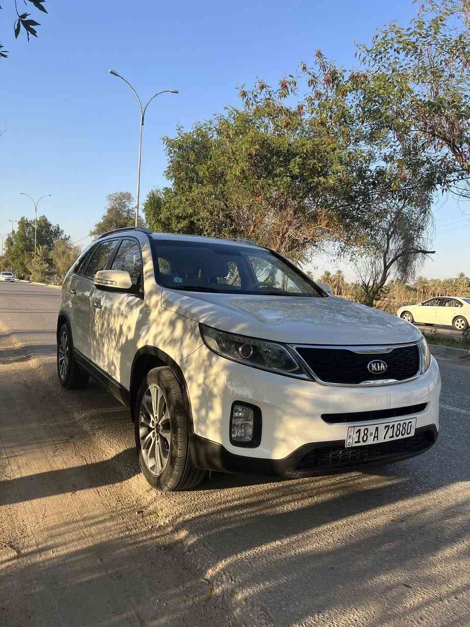 السلام عليكم
سورنتو 15 خليجي كفاله
محرك 2400 
7 راكب
تبريد  3 قطع
السيارة نظيفه جدا
ماشيه 130
بيها بارد فقط باب خلف الصدر شي بسيط جدا
مكانها بالحله
***********
