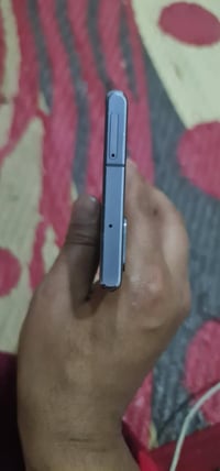 جهاز نوت 20 5Gسامسونغ ذاكرة 128 جهاز نظيف السعر 250 وبي مجال 077250585...