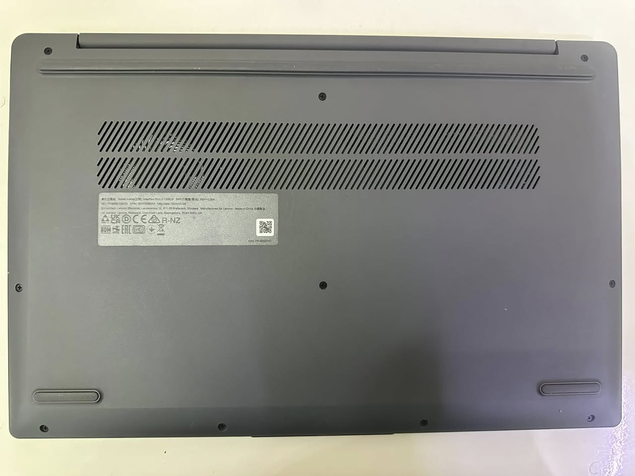 السلام عليكم بيع مستعجل حاسبة نضيفه كلش
المواصفات مذكوره بالصور
الحاسبة : Lenovo idea bad 3slim
Hard: 256ssd
Ram:8gb
المعالج:intel core i3 الجيل ١٣
كرت الشاشة : intel UHD graphics 
نضام التشغيل : Windows 11
الحاسبه استعمال قليل جدا مع كافة ملحقاتها مرفقه مع 
الكارتون *********** 

سعرهه ٣٤٠ الف الشراي يراسل او يتصل
