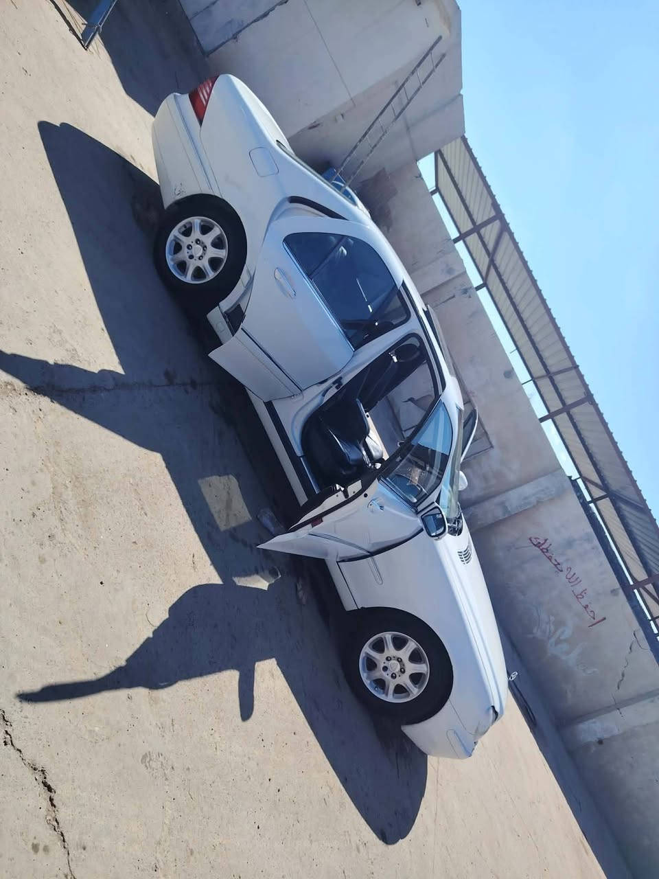 سلام عليكم مكلف بلنشر
مارسدس غواصة
موديل 2005
معلايه 2013
محرك بلادي كير اتوماتيك شرط تبريد ثلج قطعتين سلايت فتحة طكتين برده خلفية
بدون صبغ ع بلاد
السعر 65وبية مجال مكان صلاح الدين بيجي
 الاتصال على الرقم ***********
