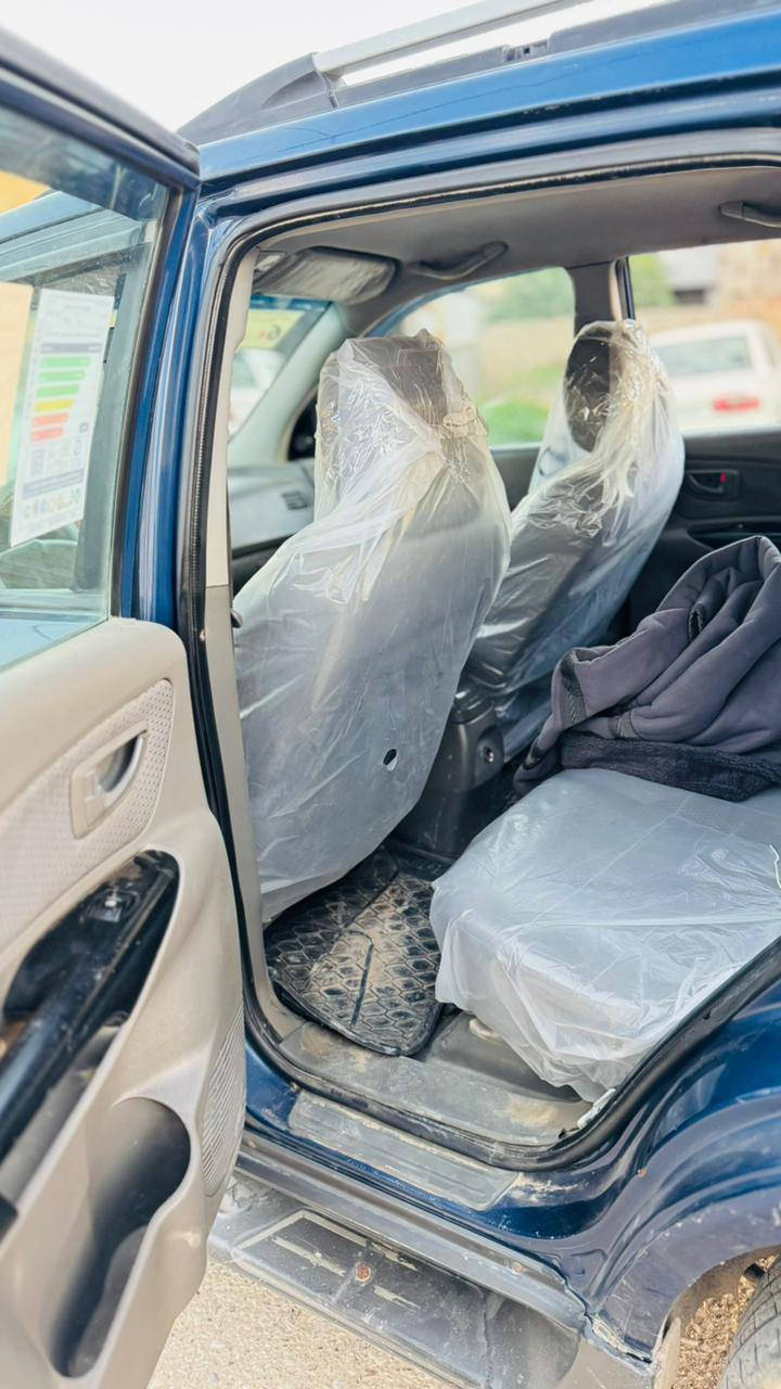 توسان 2008 رقم بغداد بسمي رقم انكليزي الجديد بيها فقط قطعتين صبغ بدون دواخل شاشه محرك 4 سلندر دوش مكفول سعر 112 بيها مجال ***********
