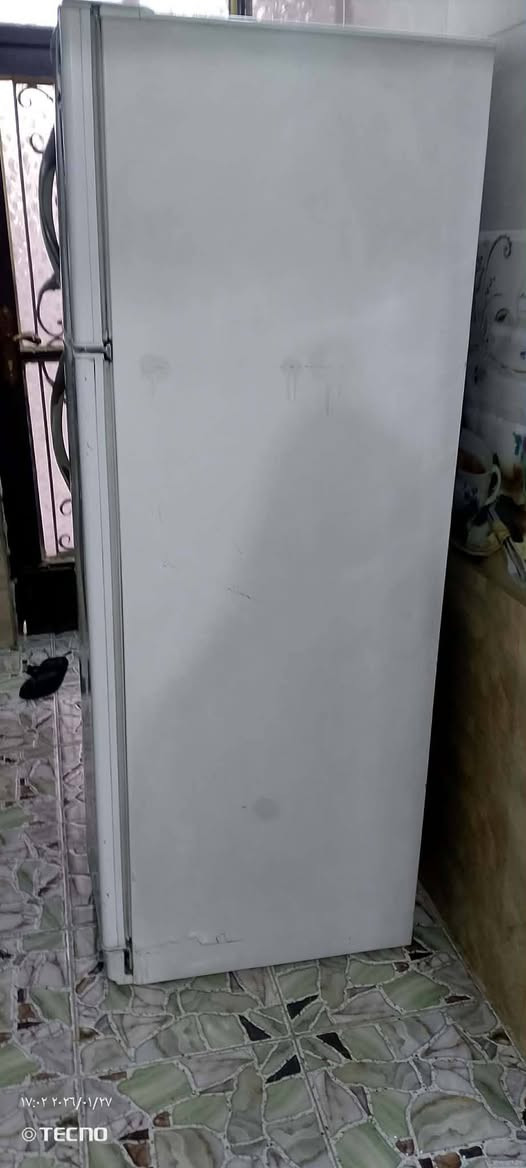 ثلاجه كون كورد البناني الاصلي المعروف لا يعرف نضافه مثل ما موضح بصور شرط الشغل مكان كربلاء حي العسكري العابد ***********
