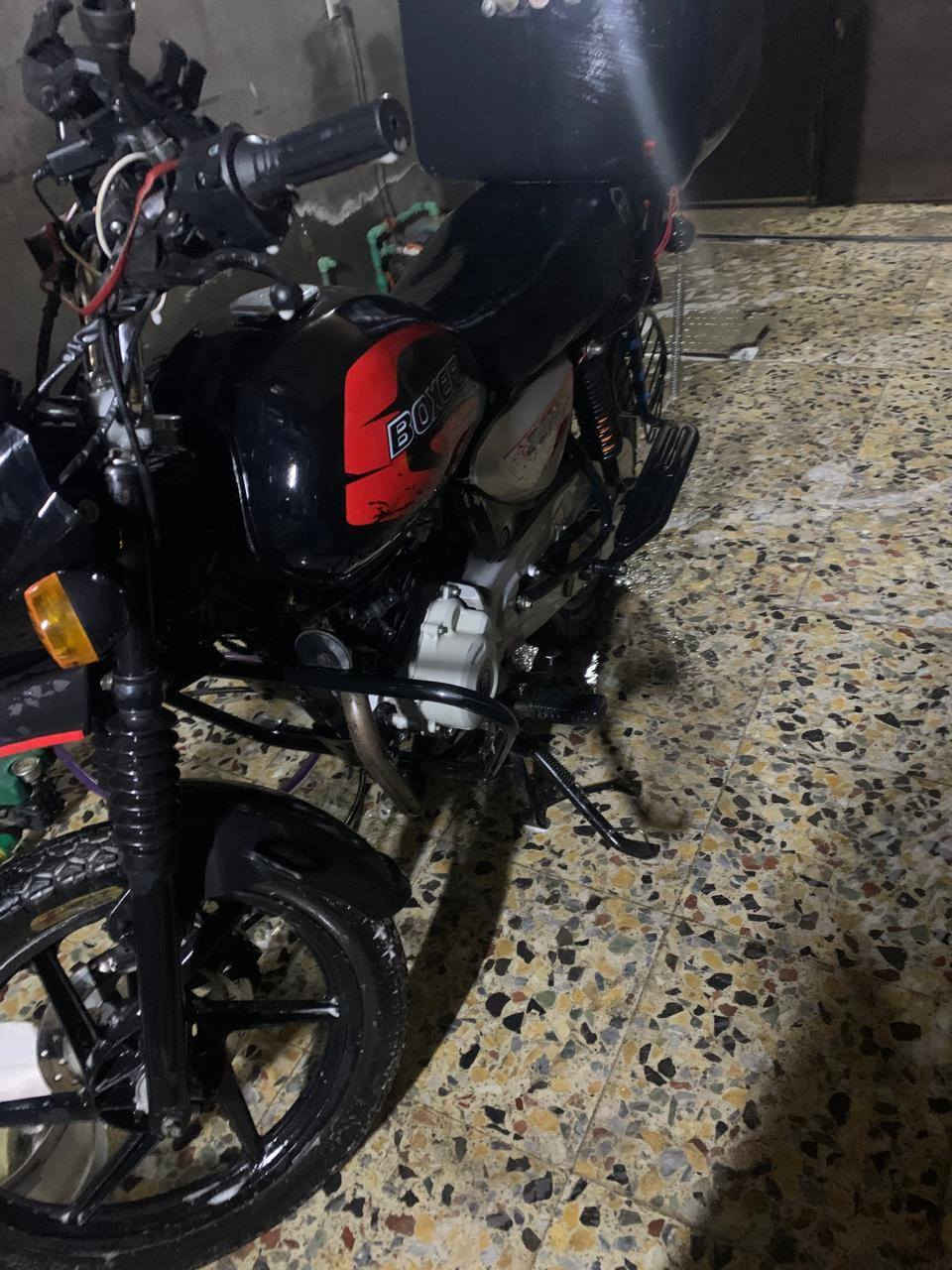 سلام عليكم اخوتي بوكسر 21 دراجه نضيفه اتخبل تخم تاير جديد مرقم انكليزي تحويل ثاني يوم كهربائيات بلاديه مكينه بدايت تبخير
مكاني بغداد شرطه الخامسه ***********  سعر 1500 وبيه مجال بسيط
