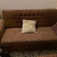 تخم نظيف للبيع وكراسي مطبخ ثنين السعر كلهن ب 90  الف للتواصل 077159677...