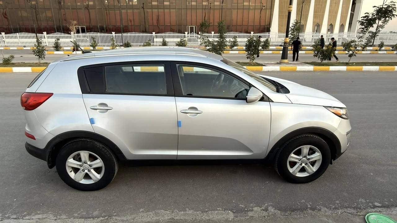 مرحباا كيا سبورتج 2015 تصليح وصبغ حالة البنيد فقط
2400 قطعتين تبريد تخم تاير شاشة تحكمات ستيرن
كشنات تدفئة تبريد بدون قطعه جراد 
سايره جاهزه وجديده وقم ذي قار مشروع وطني سنوية ل28
المكان ناصرية مركز
***********
