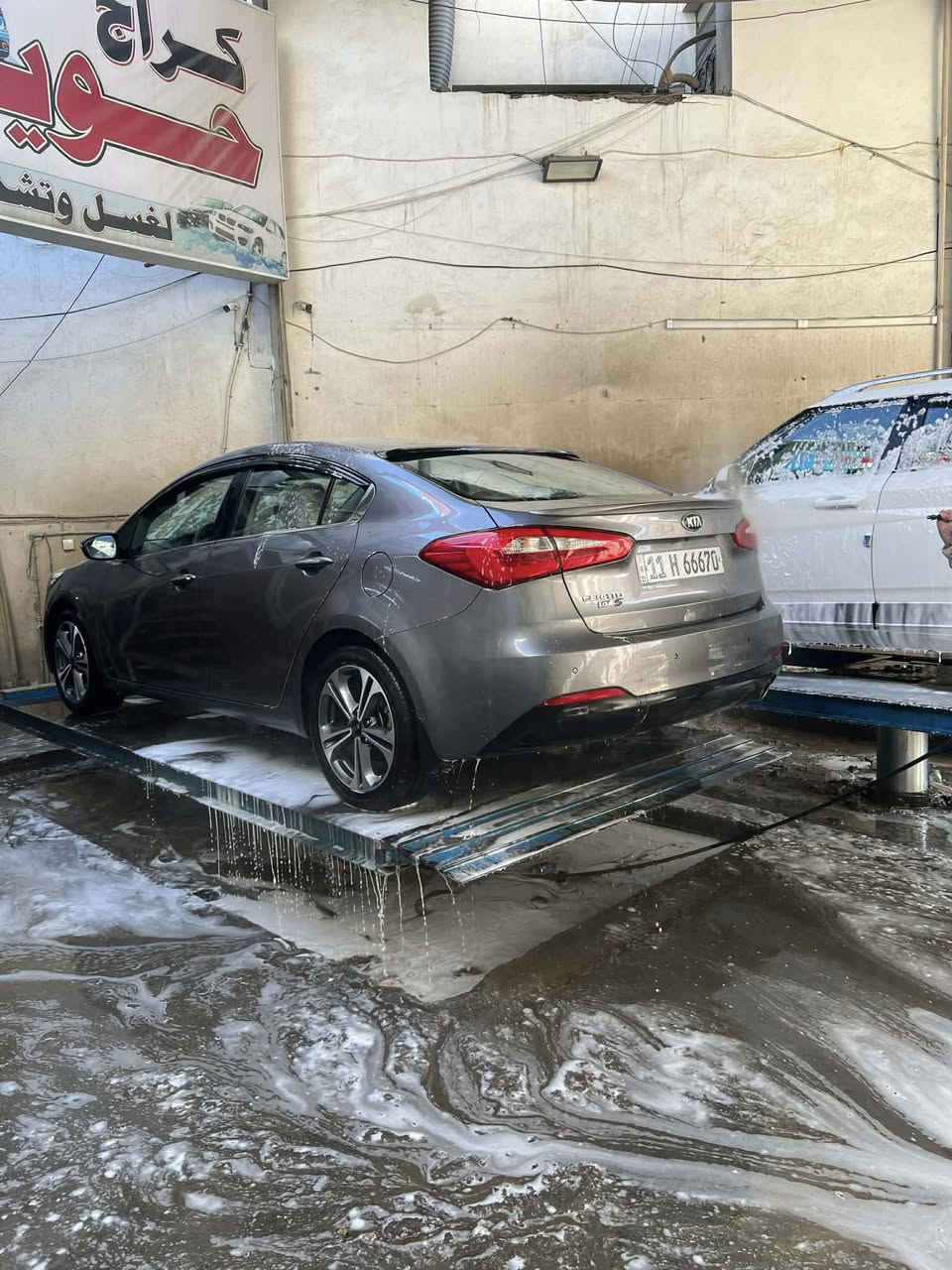 سلام عليكم للبيع كيا سيراتو موديل ١٦ مكفوله من كلشي رقم بغداد محركة ١٦٠٠ دوش المرغوب ماشيه ٨٣ فول مواصفات عده البصمه حساسات مري شفط كامره شاشه داخل لونين تبريد قطعيتن  شفتات ستيرن تحكمات انضمة قياده لايتات زينون  تخم تاير جدد سياره على وضع شركه سعرهة 140$ وبيهة مجال للطيبين  مكاني بغداد للاتصال ***********
