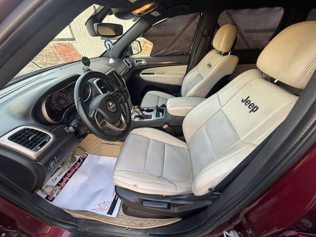 Jeep - Grand Cherokee
جيب - كراند شيروكي - لاريدو
الموديل : 2017
وارد امريكي تقرير غرق نص الويل تقريرها تعمل وتسير
السيارة نظيف وكفالة
- كامرة خلفية
- داخل جلد 
- نظام تشغيل واطفاء المحرك اوتماتيكي للتوفير من صرف *الوقود ( Auto Stop ) .
- بروجكتر امامي زنون .
- حساسات خلفية.
- نظام تدفئة المري
- نضام ECO لتقليل صرف البنزين .
- نضام SPORT .
- نضام Cruise لتثبيت السرعة .
- شفتات ستيرن .
- كشافات ضباب خلفية .

* حدادية جديدة امامي خلفي
* طخم تاير جديد 
* لايت عالي ناصي زنون

*********** Singapore
