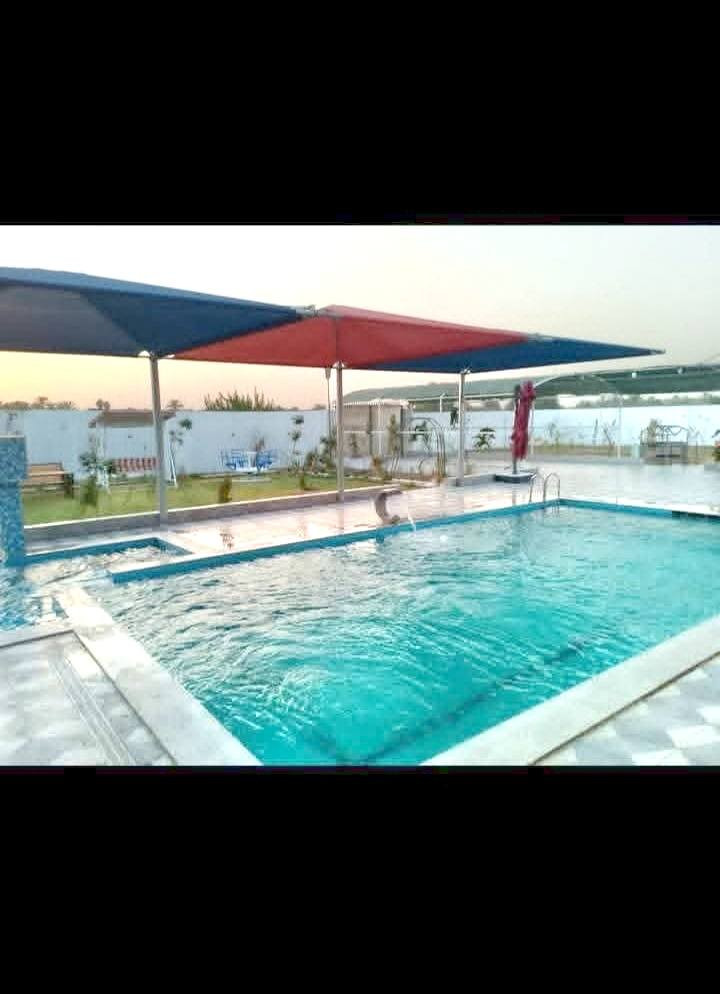 مزرعة سلسبيل
للإيجار اليومي او الشفتات مبيت  
**بأسعار مناسبه 
*🏕تفاصيل
■غرفه نوم وصاله 
■مطبخ داخلي وخارجي
■ مجمع صحيات🚿 خارجيه
■نت 24
■ تحتوى على حديقه كبيره 
■باربكيو كامل  مجهز للشوي
◾كهرباء على مدار 24 ساعة
____________________________
[ الاوقات ]
(١)-اليوم الكامل من ال١٠ صباحا لل٨ صباحا ثاني يوم
(٢)الشفت الصباحي من ال١٠ صباحا لل٦ مسائا
(٣)الشفت المسائي من ال٨ مسائا لل٨ صباحا ثاني يوم
 🔴للحجز والاستفسار يرجى الاتصال علئ 
الرقم التالي.  ***********
واتساب...... *********** 
عنوان بلد .شارع سكلات قرب مركز عزيز بلد
