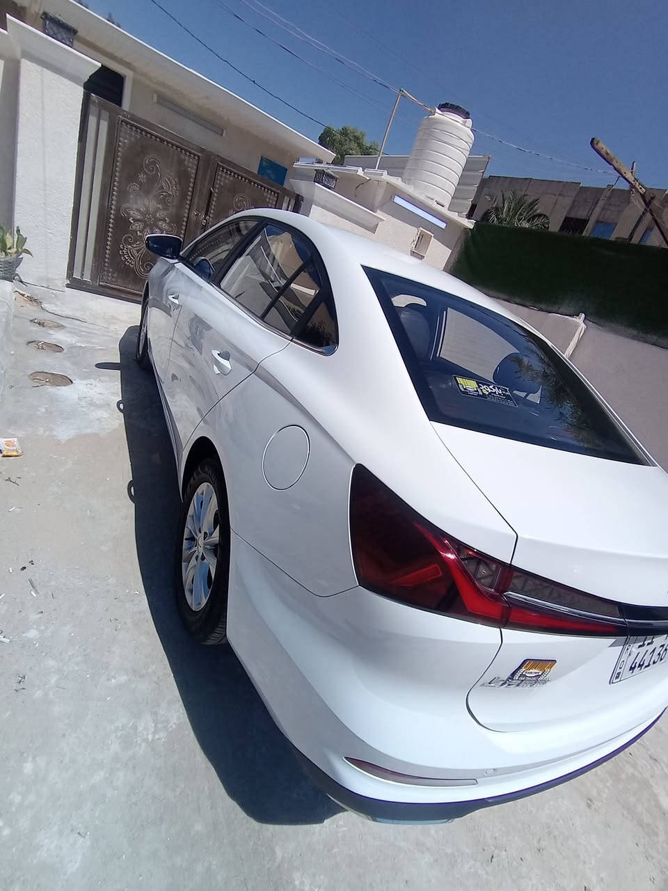السلام عليكم روي موديل ٢٤ مكفوله عام فول مواصفات السعر ١٠٥ ورقة بيه مجال بسيط باسمي *********** بغداد السيديه

