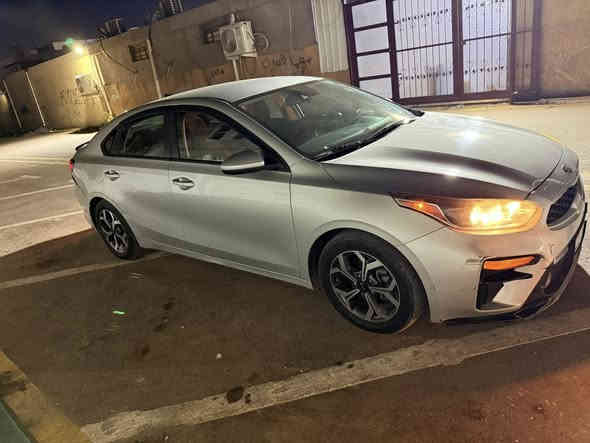 سلام عليكم للبيع كيا فورتي موديل 19
نص فول حادثه  قطعه وحده قبق جنطه فقط نفسه ومصبوغ 

مواصفاته 

شاشه 

تحكم ستيرن 

انضمه قياده 

تحديد مسار 

كامره خلفيه 

حساسات امامي خلفي 

رادار امامي 

مانع نزلاق 

تبريد ثلج 

كير اي تي مرغوب 

سياره محركه مبدل بي رواجز 

وبيه ملاحضات بارد رصعات خفيفه 

سعر 129 /***********
