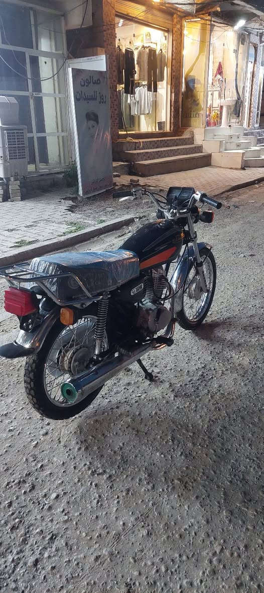 سلام عليكم 550 وبيه مجال دراجه اربعه كير ناعمه امتياز اتلث احرف موديل 23 اوراق أصولي  كامله ست اوراق مو سكنر
مكينه ما مفتوح بيه اي برغي وناعمه وحلوه الدراجه جاهزه ما عايزه شي  سعرها 550وبيه مجال كاني نجف 
***********
