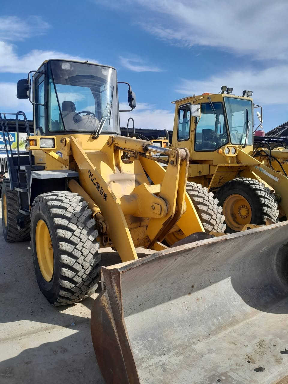 يتوفر لدينا كافه نواع الشفلات والحفارات دخول جديد
كوماتسو  حجم ١٠٠ محرك ٦سلندر  
كوماتسو حجم ٢٠٠ كير عادي 
كاوسكي حجم ٦٥ ZA   
شركة بيت الحرز  *********** وتساب  
*********** وتساب 
عنوان السماوة شركة بيت الحرز
