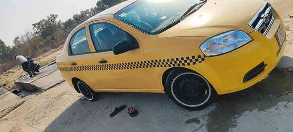 سلام عليكم افيو للبيع موديل 2007مكفوله تخم تايرجديد حداديه جديده محرك كير خير من الله ***********
