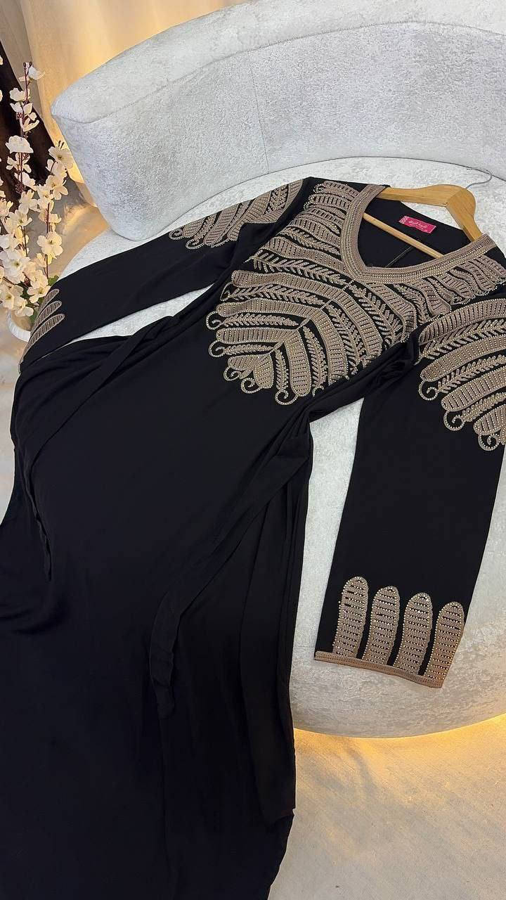 أناقة وفخامة بتطريز درجة أولى
بخامة كشمير دبل كلوش 
القياس L/XL/2XL

🔷سعر الدرزن 155 الف  🔷


**إذا كنت صاحب هذا الإعلان وتريد حذفه لأي سبب، رجاءا أرسل رسالة إلى الدعم الفني**