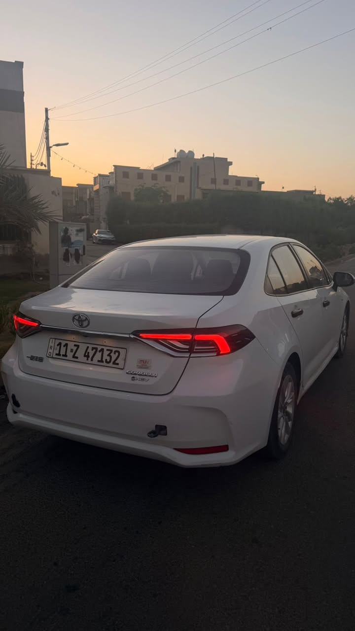 سلام عليكم 
كورلا 2024 شكل الخليجي 
هايبرد تجميع صيني
ماشيه38 
بصمه  
فتحه بل سقف 
بيه ملاحضات بسيطه 
السعر 145 
***********
شكل الخليجي

