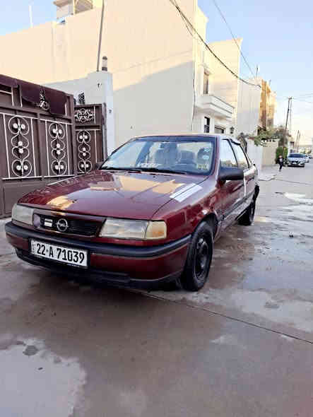 سلام عليكم اوبل للبيع  كير اوتوماتيك  موديل ٩٣  حجم 18 سنويه منتهي  بشرت تحويل و وكالة سيارة كلش نضيف لا صرف  ولا بخار  سعر 51  بيه مجال . ***********
