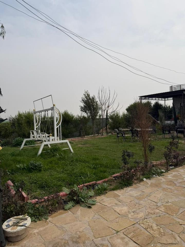 السلام عليكم مزرعة للبيع في قرية يرغنتي مقابل المقبرة النموذجية مساحتها 1250 متر وبيها بيت كامل مايعوزها اي نقص للتواصل ***********
