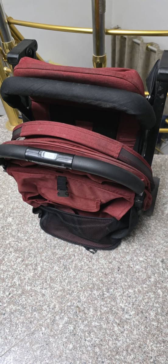 بيع مستعجل عربانه اطفال نظيفة ومابيها ضرر تتطبك تصير صغيرة محمولة السعر ٨٠ وبيها مجال
كرسي اطفال لون احمر  السعر ١٥ الف وبي مجال 
كرسي سيارة كبير  السعر ٣٠ وبي مجال 
سياج اطفال متين جدا السعر ٦٠ وبي مجال 
 المكان حي الجهاد


**إذا كنت صاحب هذا الإعلان وتريد حذفه لأي سبب، رجاءا أرسل رسالة إلى الدعم الفني**