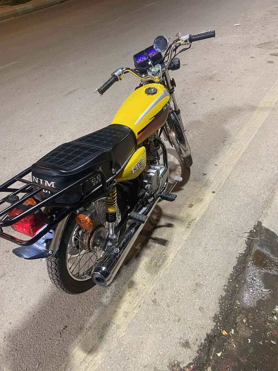 سلام عليكم اربعه مير مديل ٢٦ سكنر صاله ٢٠ يوم من طالع تصال ***********
