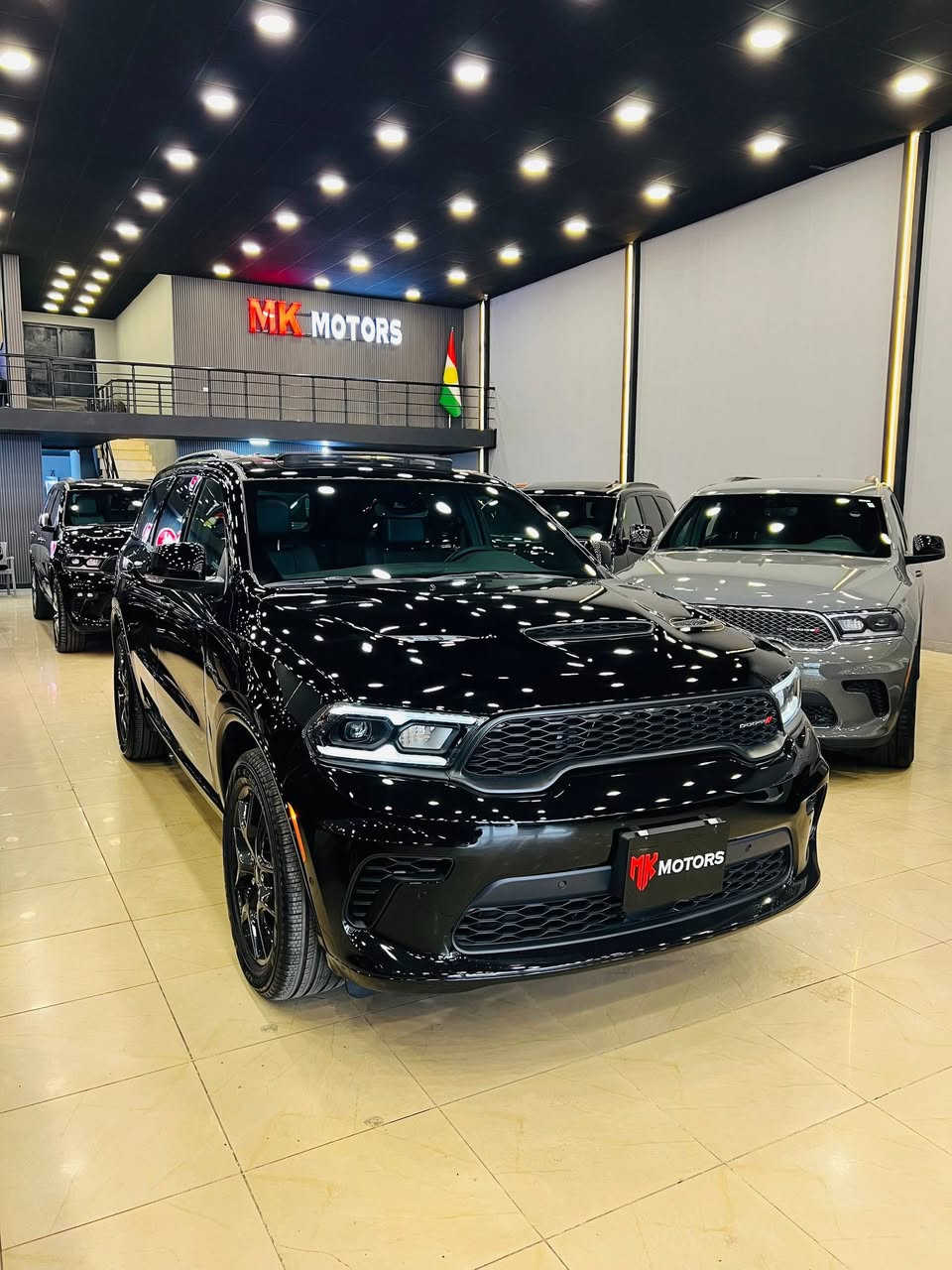 بەخێربێن -Welcome-مرحبا بيكم
النوع: دوج
الموديل: دورنكو G/T
سنة الصنع: 2026
المحرك: 8 سلندر هيمي 
ناقل الحركة: اتوماتيك 
الحالة سيارة: كلين تايتل 
عدد الميال:1000 مايل 
الون: اسود
———————————————
مواصفات:
سلايت 
سقف شامواه 
شاشة كبيرة
رادار
مقاعد كهرباء و خزن
باب خلفي كهرباء 
تشغل عن بعد
مثبت سرعةً
مقاعد تدفئة و تبريد 
داخل سيارة اسود 
ستيرن تدفئة 
حساسات 
كاميرا خلفي 
مقاعد جلد 
المرآة كهرباء و هيتر 
نظام دفع رباعي 
ضواء زنون اضائة ليد LED
سيارة بلاك ادشن 
———————————————
السعر :46000$ بيها مجال 
سيارة بدون رقم تترقم رقم شمال 
———————————————
مكان : معرض ام كي موتور MK motors
موقع : اربيل شارع 100 متري
قريب ترافلايت مخمور
———————————————
للتواصل و استفسار 
***********
