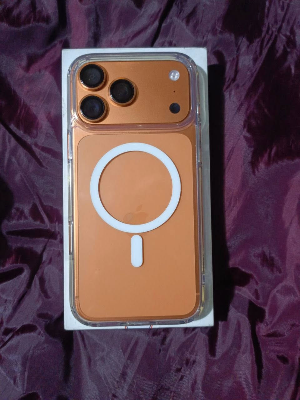 السلام عليكم أيفون ١٧بروماكس للبيع نضافة١٠٠بلمية سعرة مليون و٩٥٠سيمكارت هذا رقمي***********
