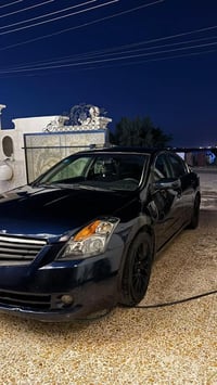 للبيع التيما ٢٠٠٨ مسجله ٧ لون حبري مال جناي ماشية ١٤٧ الف ميل وارد امر...