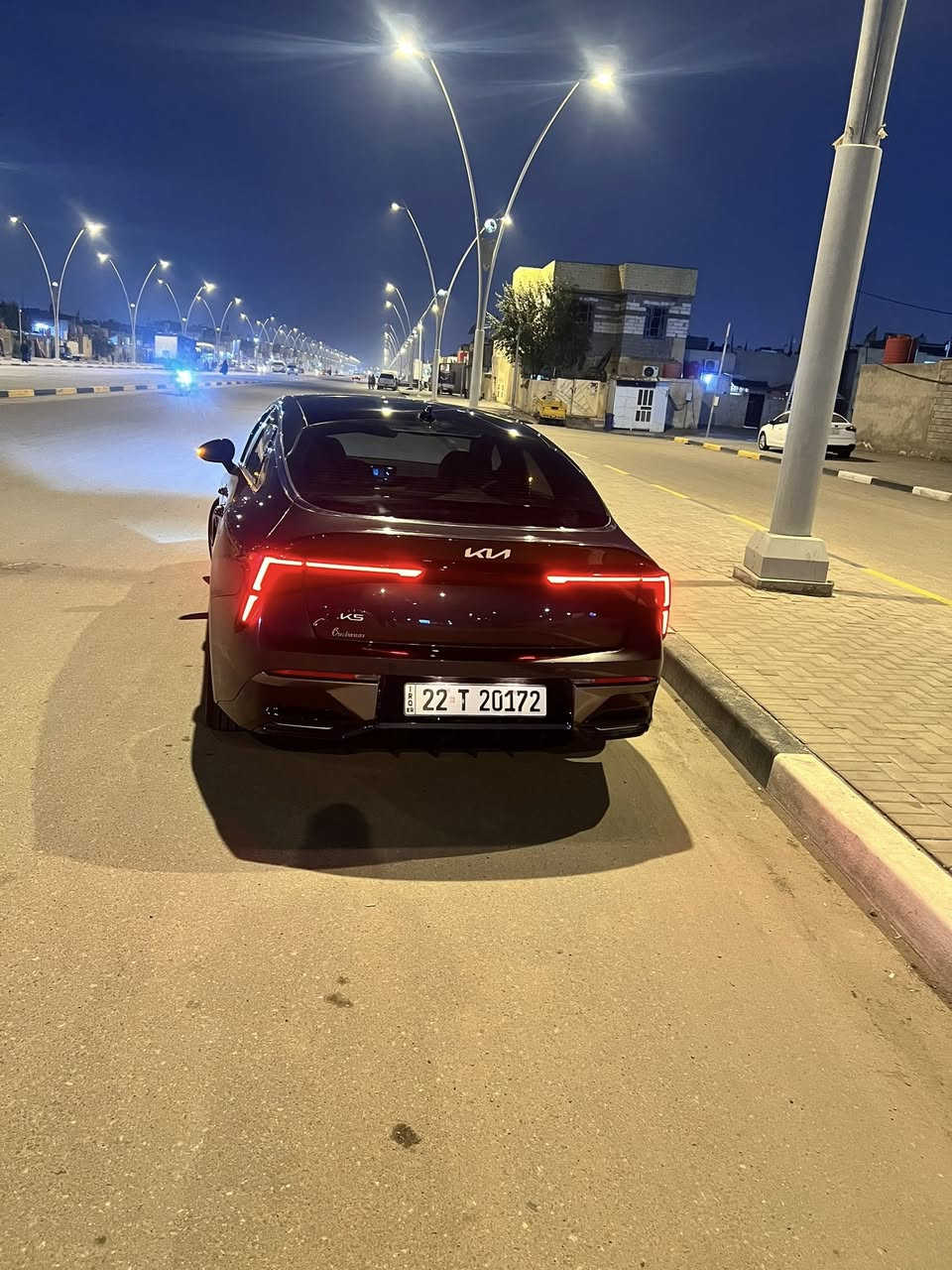 دخول جديد مرقم ومصلح جاهزه
كي فايف مديل 2025زيرو رقم أربيل 
ماشيه 3 الاف ميل
مواصفات اي اكس فوووول 
اللون مميز 
دخول جديد مرقم اربيل 
مواصفات 
بصمه
كشنات تدفئة 
شحن هاتف لاسلكي 
قياده ذاتيه ؏ الخطوط السريعه
هاند بريك بصمه
تشغيل عن بعد 
مثبت سرعه 
نضام ABS
مانع انزلاق حساس أطارات 
بك لايت ليد
شاشة
كامره دوارة
رادار جانبيه
مراقبة النقطة العمياء
رادار الخطوط البيضاء 
كشنات جلد
كشن السائق كهرباء
لايتات ‏3 عدسات
نضام قياده أيكو + سبورت +سمارت +نورمال
بلوتوث + aux + usb
فول تحكم ستيرن
كير أوتو + عادي
ستيرن حرف. Led D +  زينون
توقف ذاتي عند الرجوع
صندوك بصمه
‏AUTO HOLD
تصميم خارجي رياضي
نظام الملاحة
مصابيح خلفية LED
مصابيح ضباب LED
لاسلكي Android Auto 
الحادث كلش حلو بدون دواخل 
صبغ قطعتين باب وجاملغ 

السعرصدمه وبلاش 190 وبي  مجال للاستفسار الاتصال
***********
مكان البصره دور الشرطه
