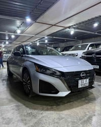 للبيع نيسان التما 2024 دخول جديد السيارة حرة  بدون ايرباك بدون صبغ ما ...