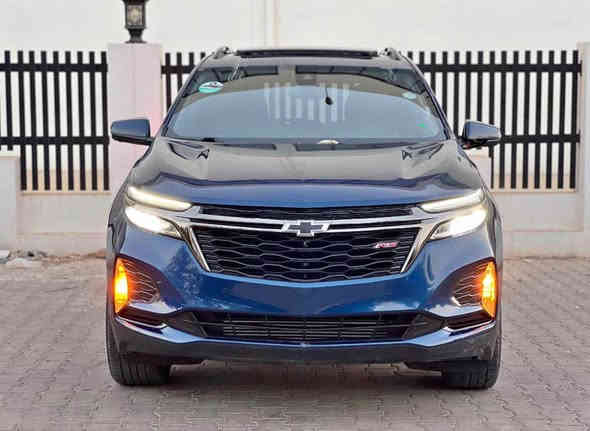 Chevrolet equinox 2023 
بدون دواخل بدون ارباك
بجم كبس 
فول فول بانوراما 3 قطعه و نص صبغ 
رقم : ***********
مكان : عقره - ئاكرى
سعر : 132$ اكر
