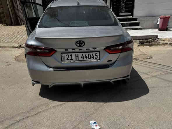 السلام عليكم كامري موديل 2024 مواصفات SE ماشية 40 رقم سليمانية باسمي شخصيا سنويه لل 2030 صور الضرر مرفقه بالمنشور 
السعر 205
***********
