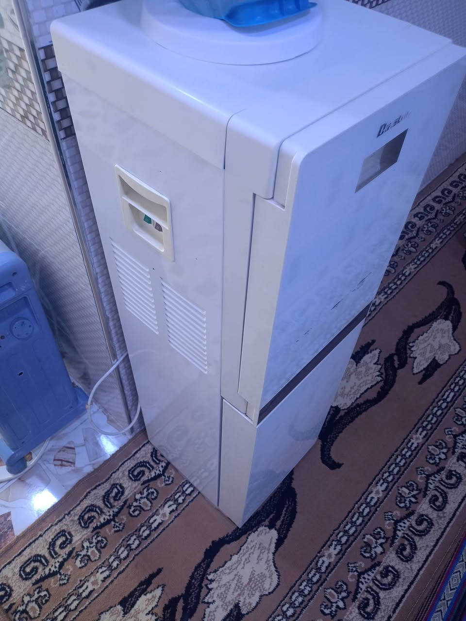 براد اخو الجديد نوعية حديثة نظافة100٪ كله بلادي شركة شغال حار.. بارد.. دافي..ثلاجة السعر70 وبي مجال للطيبين***********
