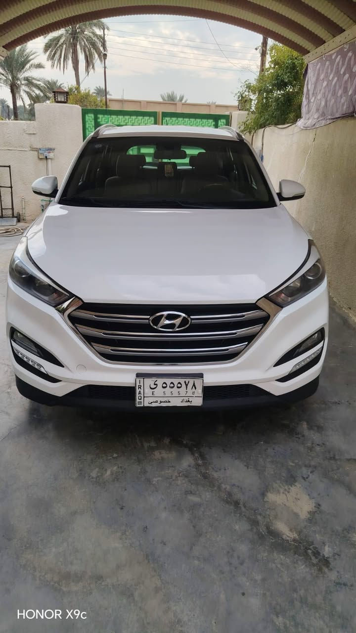 سيارة توسان موديل 2018 خليجي مكفوله فقط تكحيل بسيط ماشيه 136  والمواصفات المعروفة للتوسان والسعر 185 بيه مجال بسيط للاتصال *********** 
مكان السيارة بغداد المدائن سلمان باك
